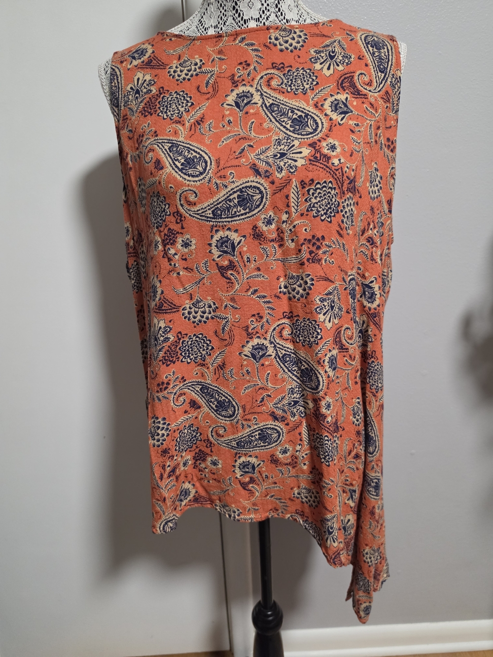 Flowy Asymetrical Orange Paisley Tank With Keyhole Back - Plus Size 1X